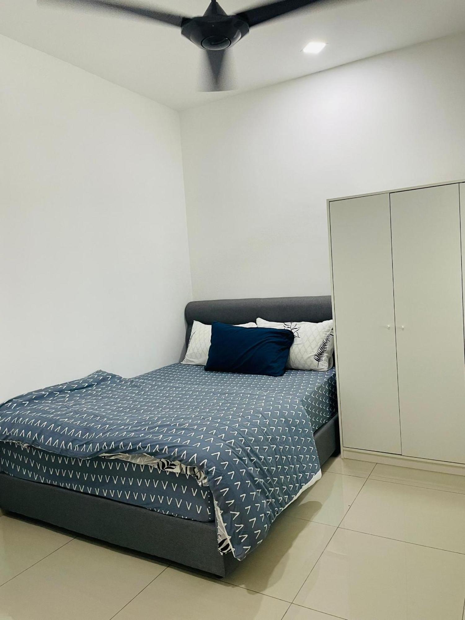 Nazirin Homestay No 27 Tmn Desa Manjung Lumut Extérieur photo