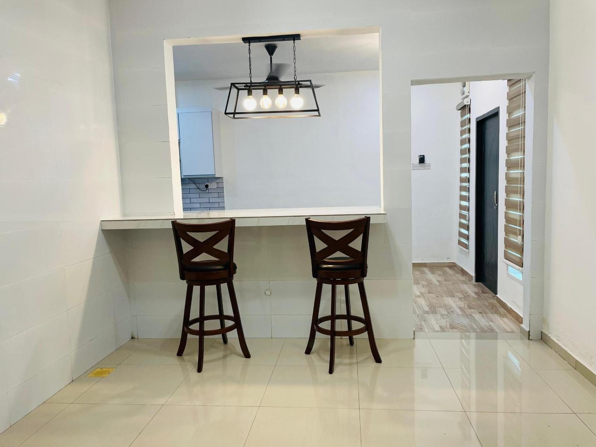 Nazirin Homestay No 27 Tmn Desa Manjung Lumut Extérieur photo
